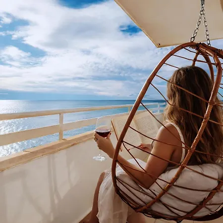 Beachfront Boutique * Durrës
