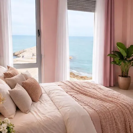 Beachfront Boutique 아파트 Durrës