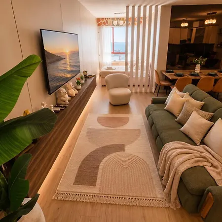 Beachfront Boutique * Durrës