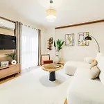Apartment Beachfront Boutique *