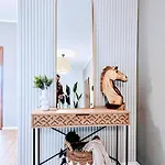 Apartment Beachfront Boutique *