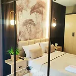 Apartment Beachfront Boutique