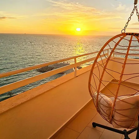 Beachfront Boutique *