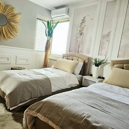 Beachfront Boutique * Durrës