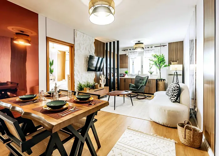 Beachfront Boutique * Durres