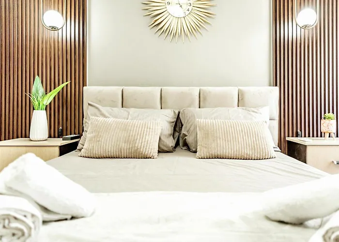 Beachfront Boutique *