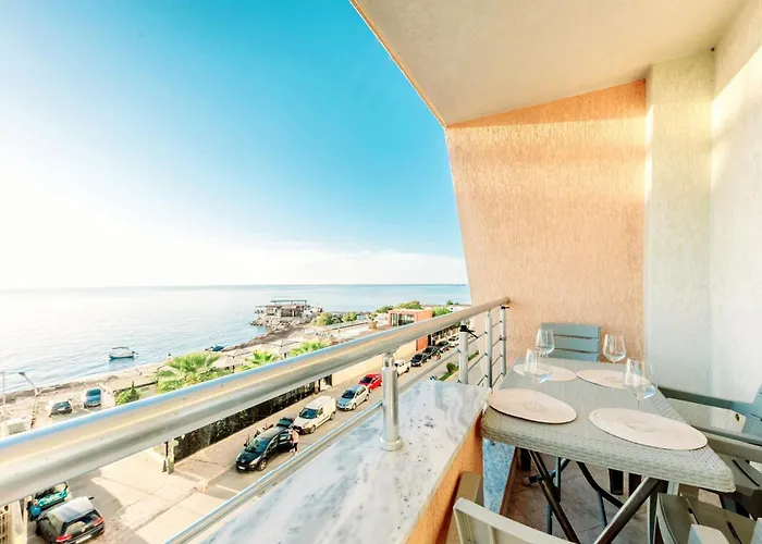 Apartament Beachfront Boutique Durrës