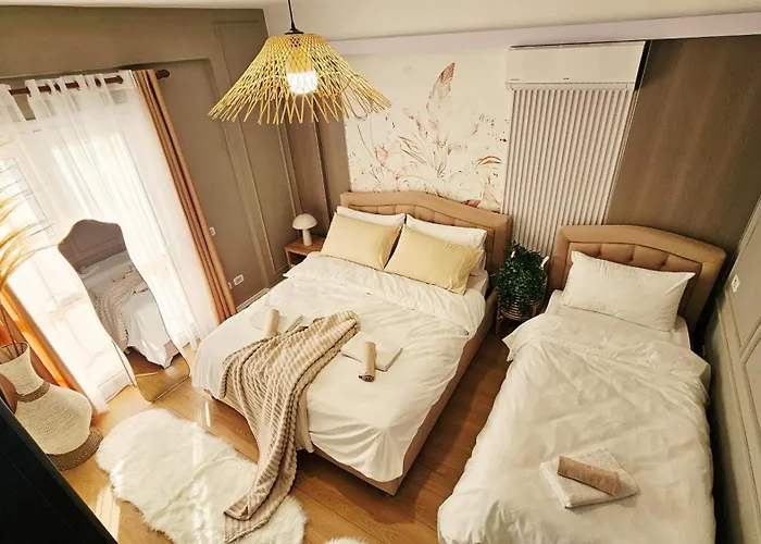 Beachfront Boutique *