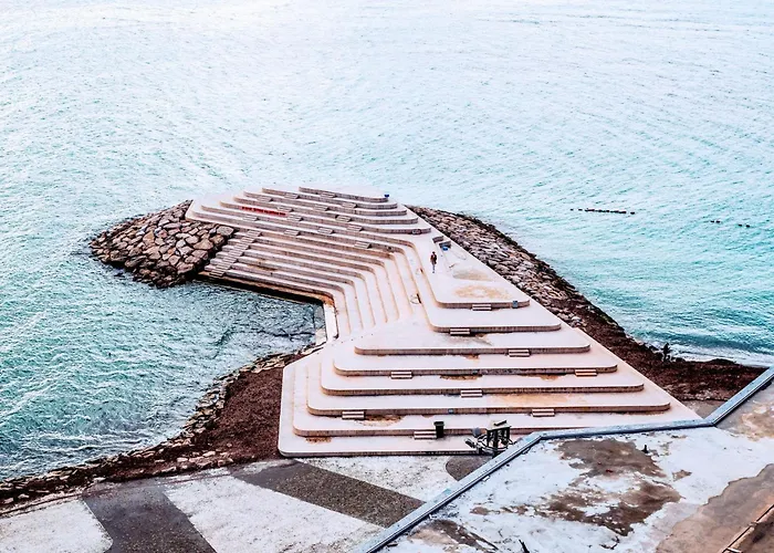 Beachfront Boutique Apartament