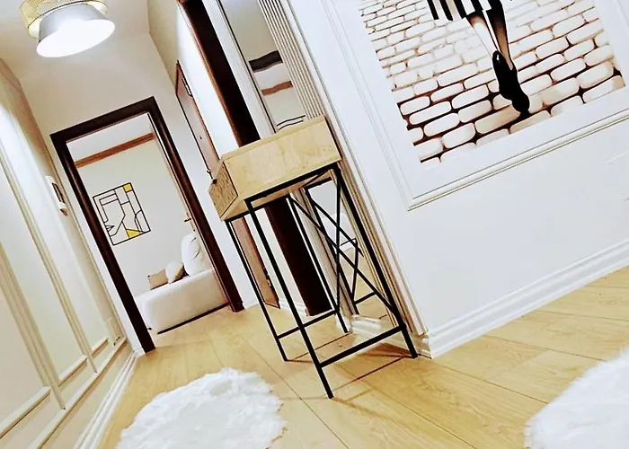 Beachfront Boutique *